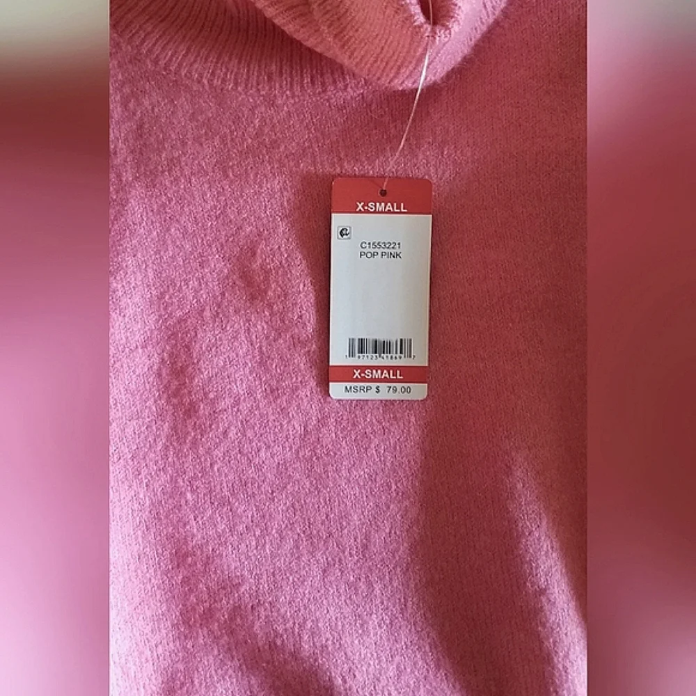 Vince Camuto Turtleneck Sweater - Picture 4 of 9